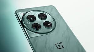 OnePlus 12 bekräftas få trådlös laddning