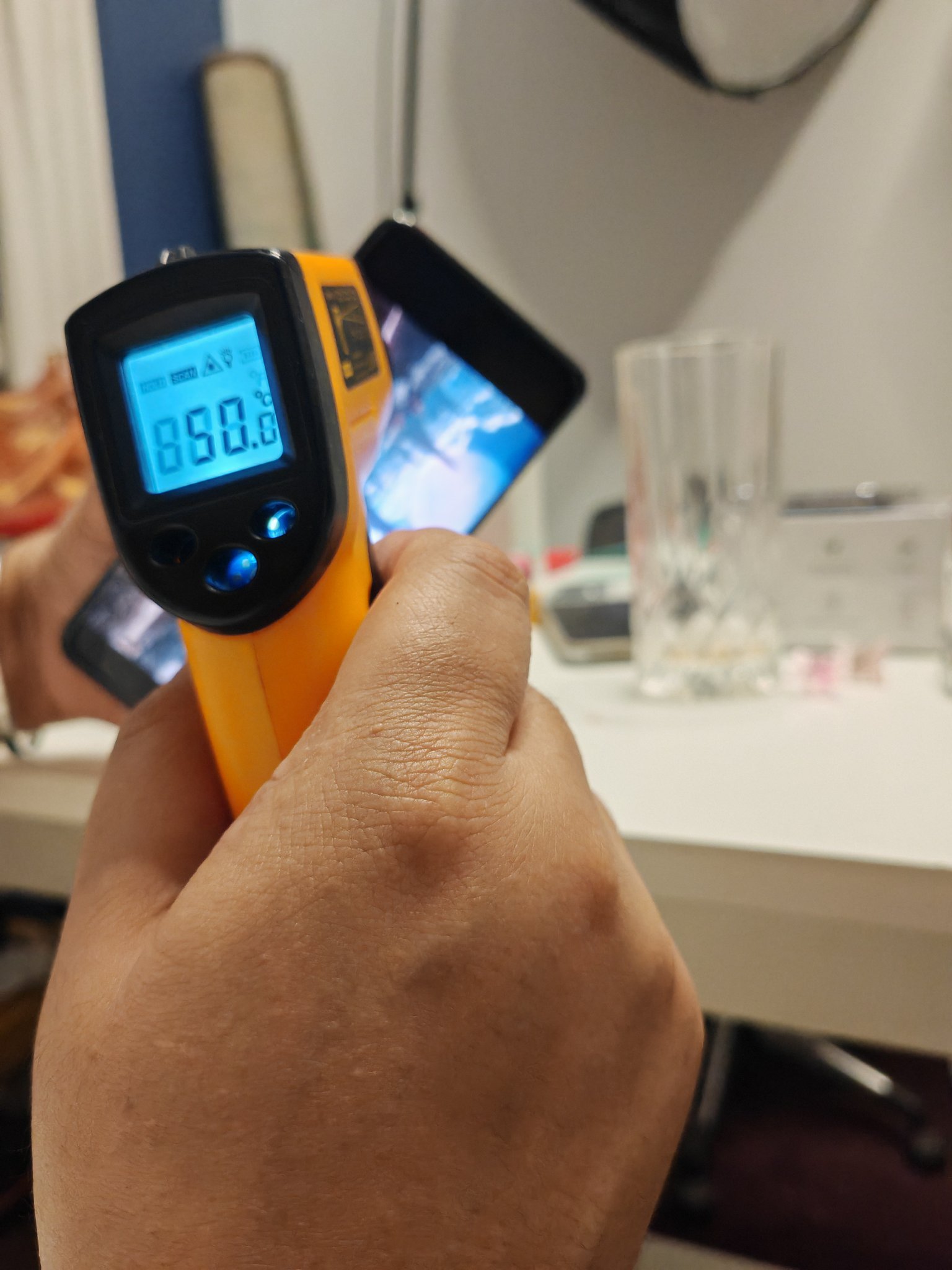 Xiaomi 15 Pro uppges ha stora problem med överhettning