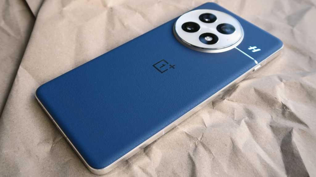 OnePlus 15 kan få 165Hz