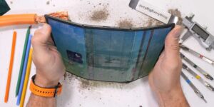 Galaxy-Z-TriFold-durability-test-2