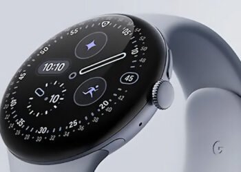 1642700