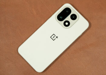 OnePlus 15 och 15R får Android 17 i Sverige